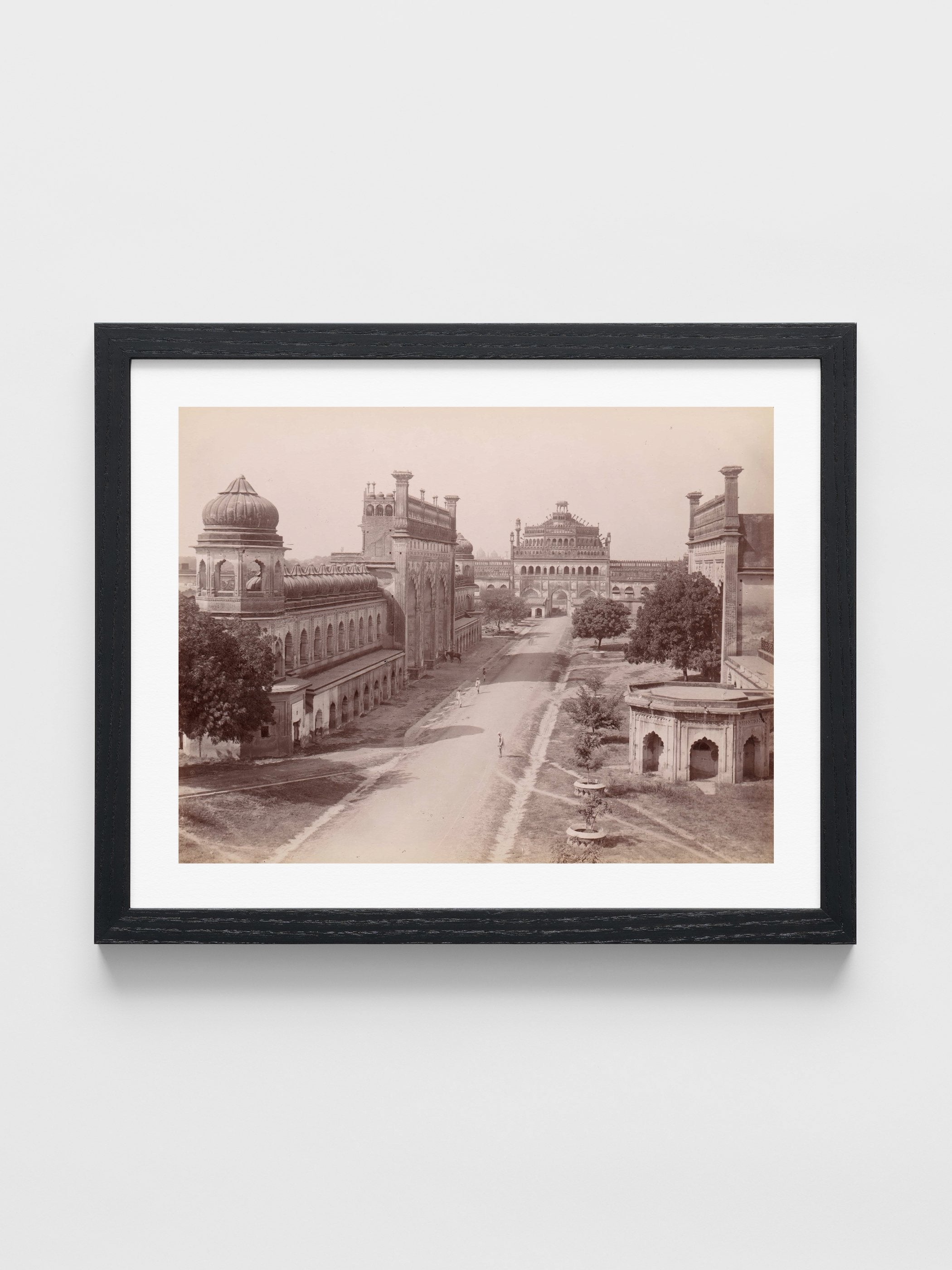 Unknown - Rumi Darwaza and gateway of the Bara Imambara