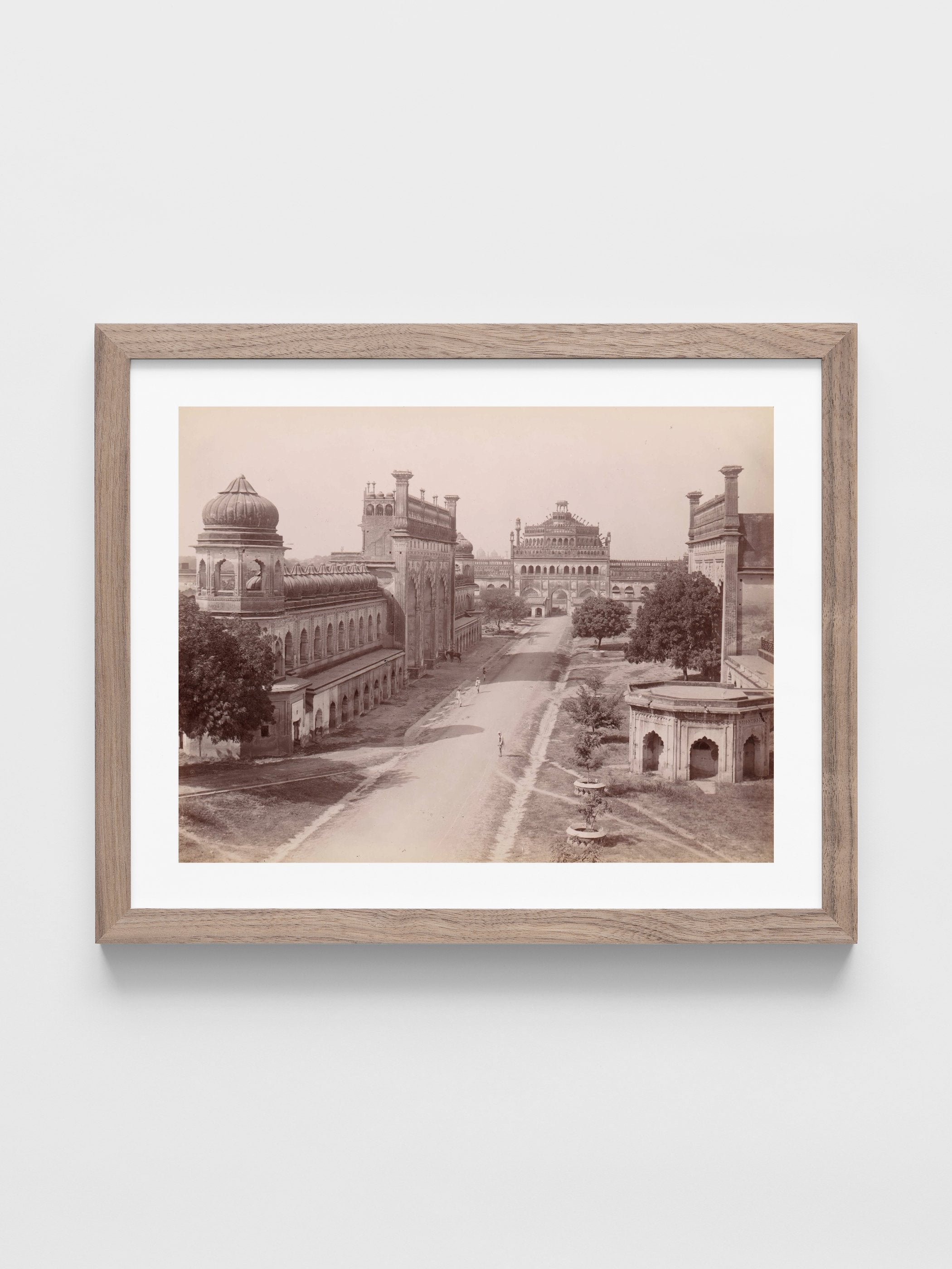 Unknown - Rumi Darwaza and gateway of the Bara Imambara