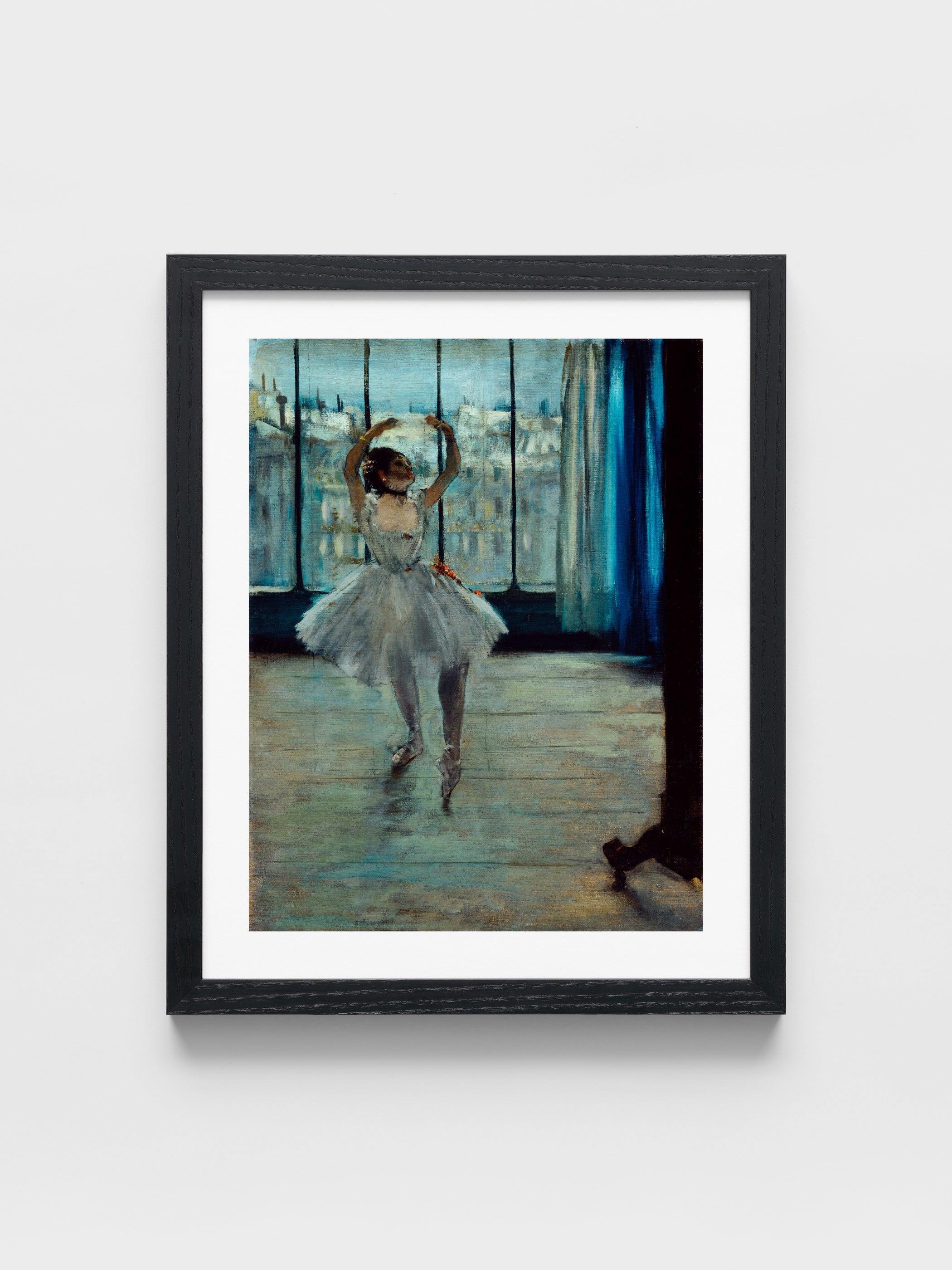 Edgar Degas - Ballerina at the Photographer's